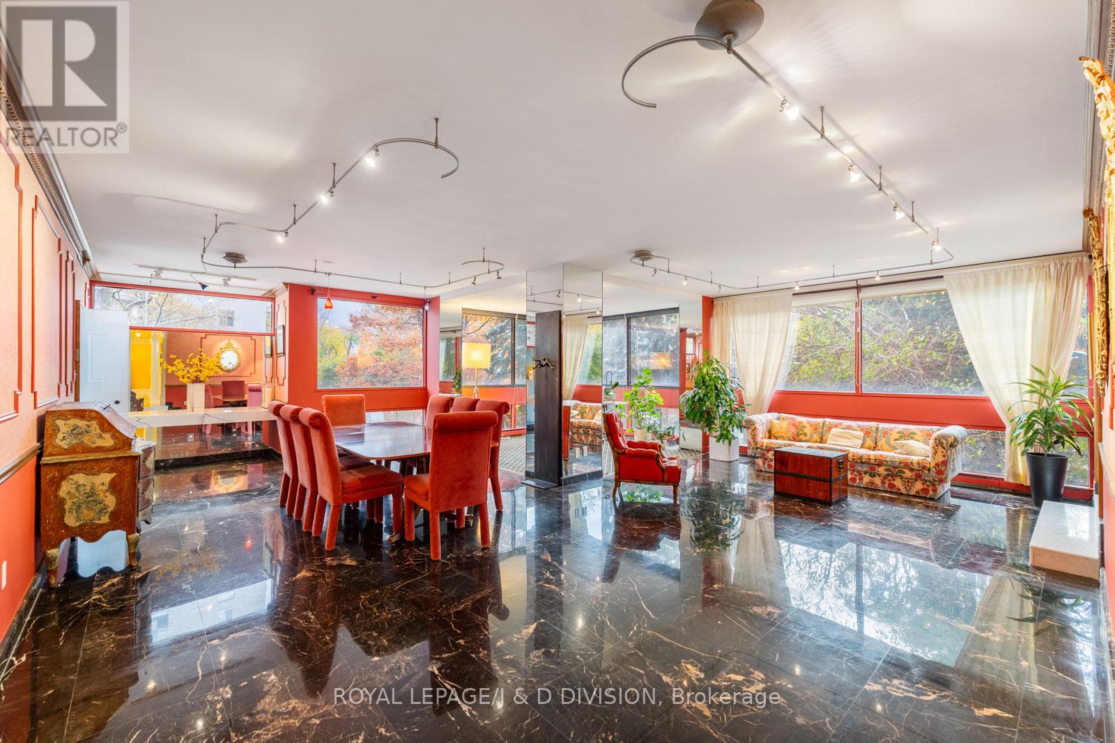 203 - 150 Heath Street W, Toronto, Ontario  M4V 2Y4 - Photo 4 - C12541036