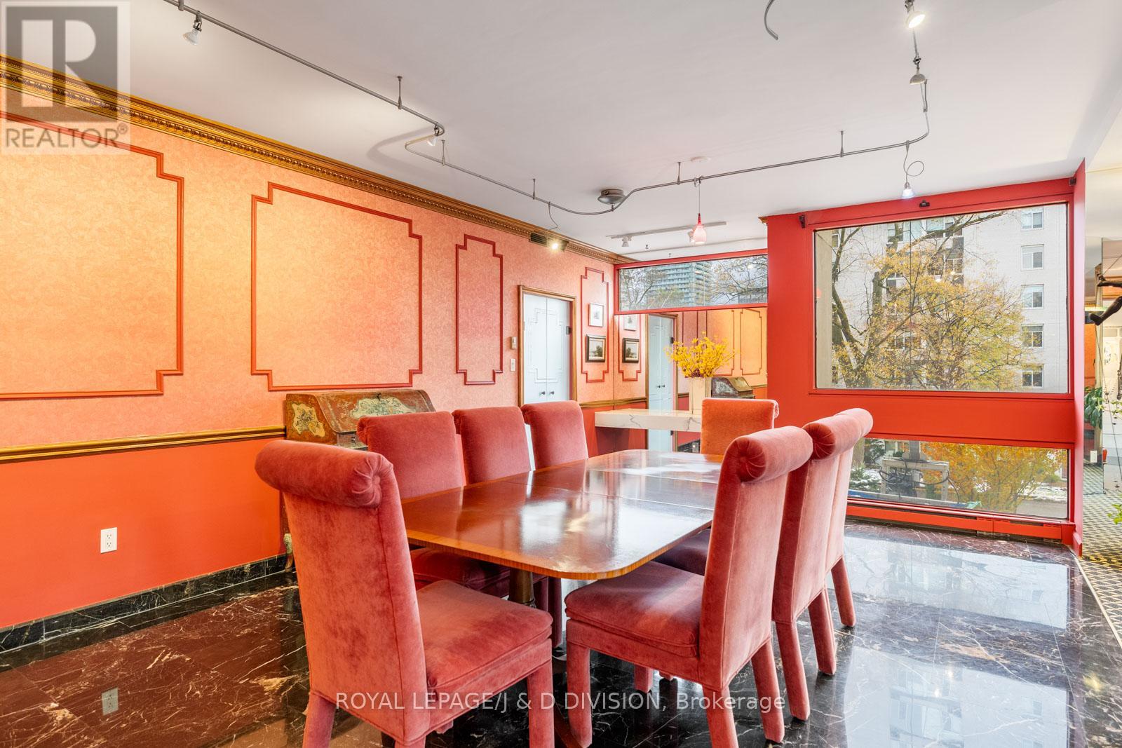 203 - 150 Heath Street W, Toronto, Ontario  M4V 2Y4 - Photo 5 - C12541036