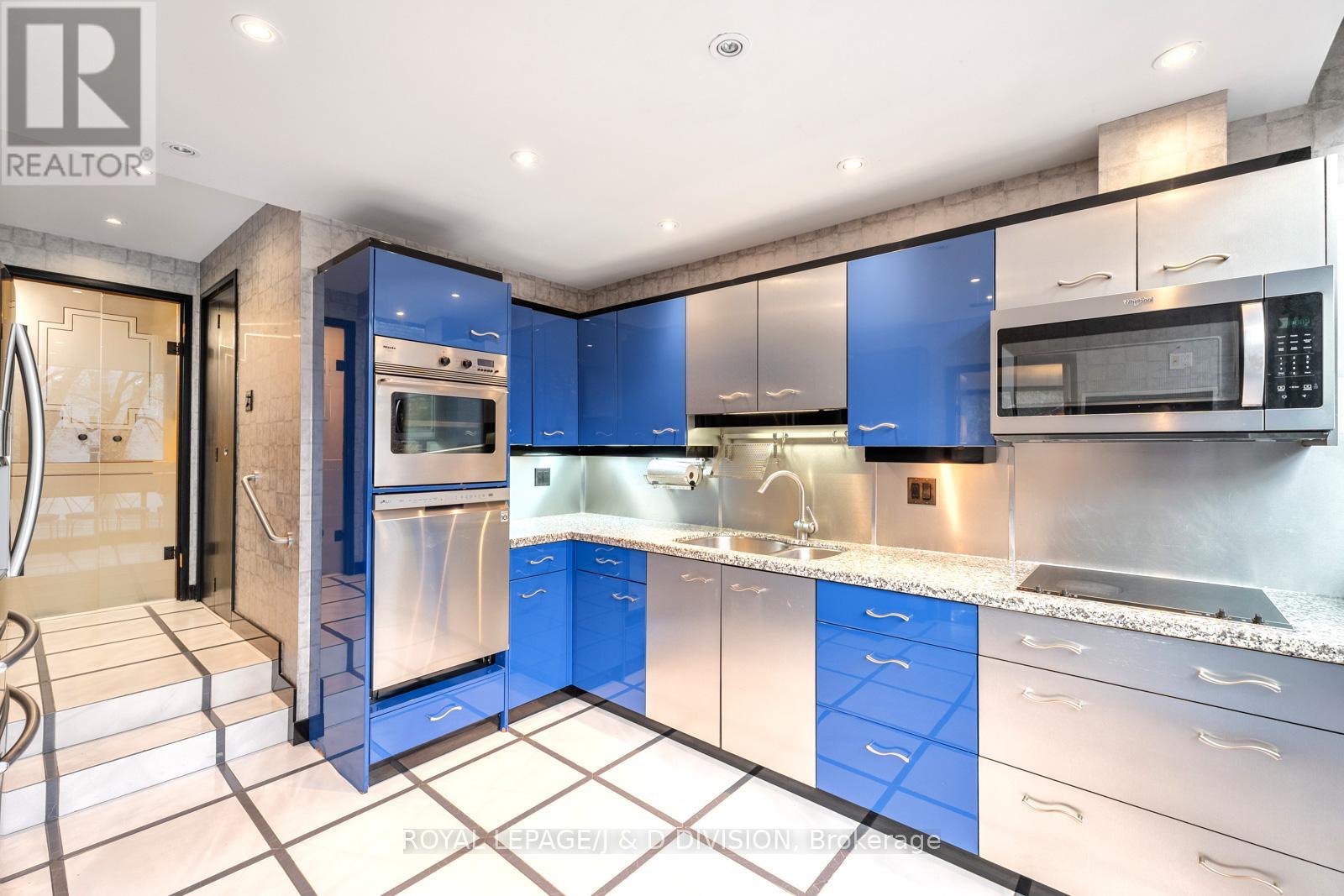 203 - 150 Heath Street W, Toronto, Ontario  M4V 2Y4 - Photo 8 - C12541036