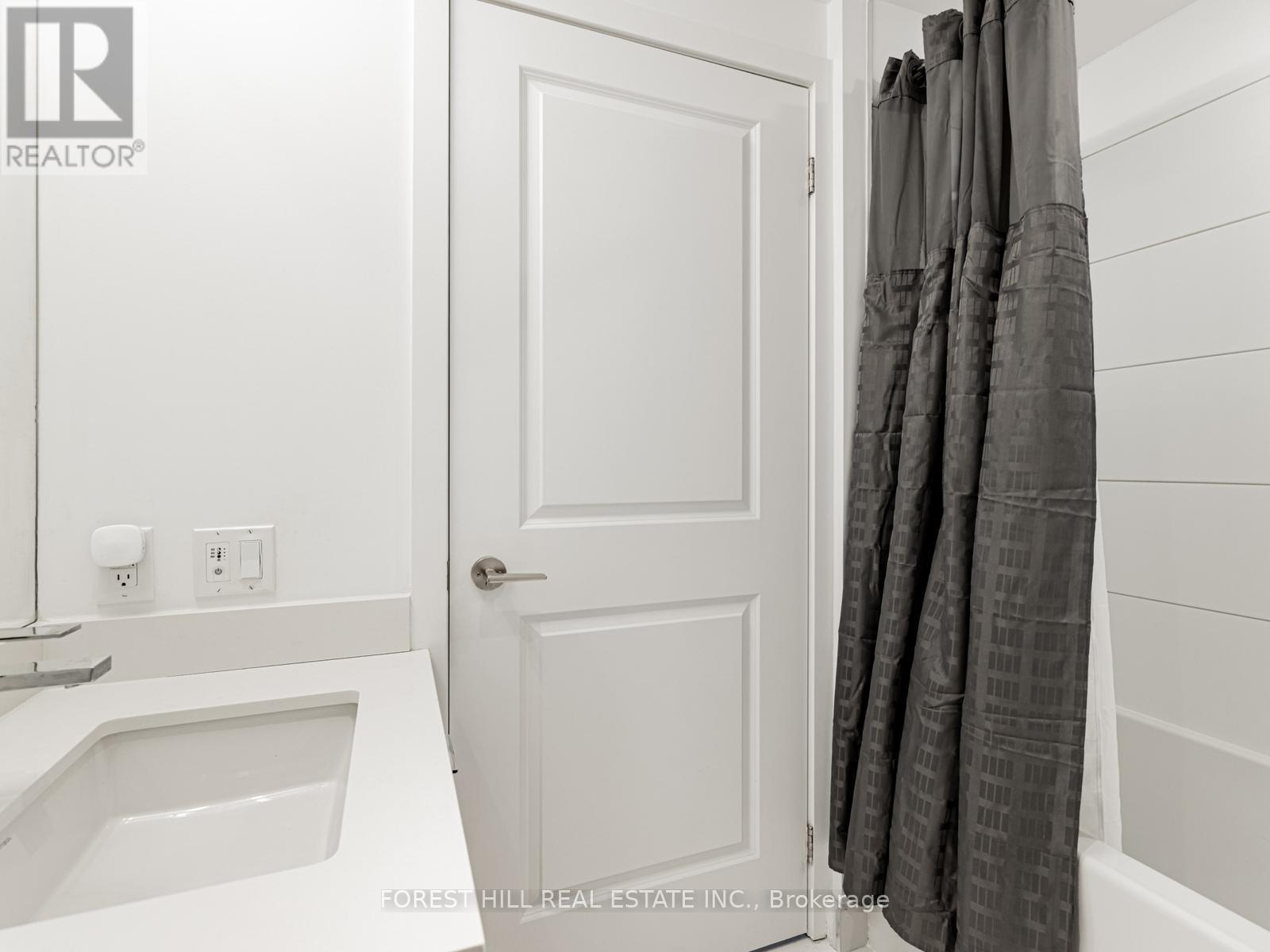 1711 - 395 Bloor Street E, Toronto, Ontario  M4W 0B4 - Photo 15 - C12541038