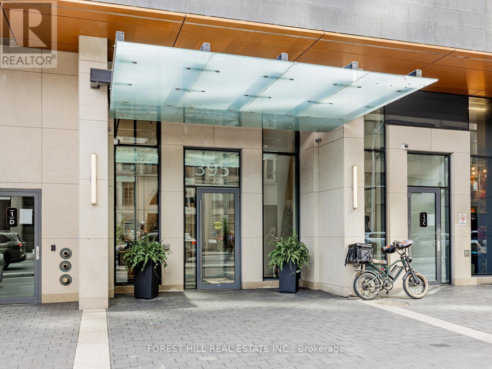 1711 - 395 Bloor Street E, Toronto, Ontario  M4W 0B4 - Photo 3 - C12541038