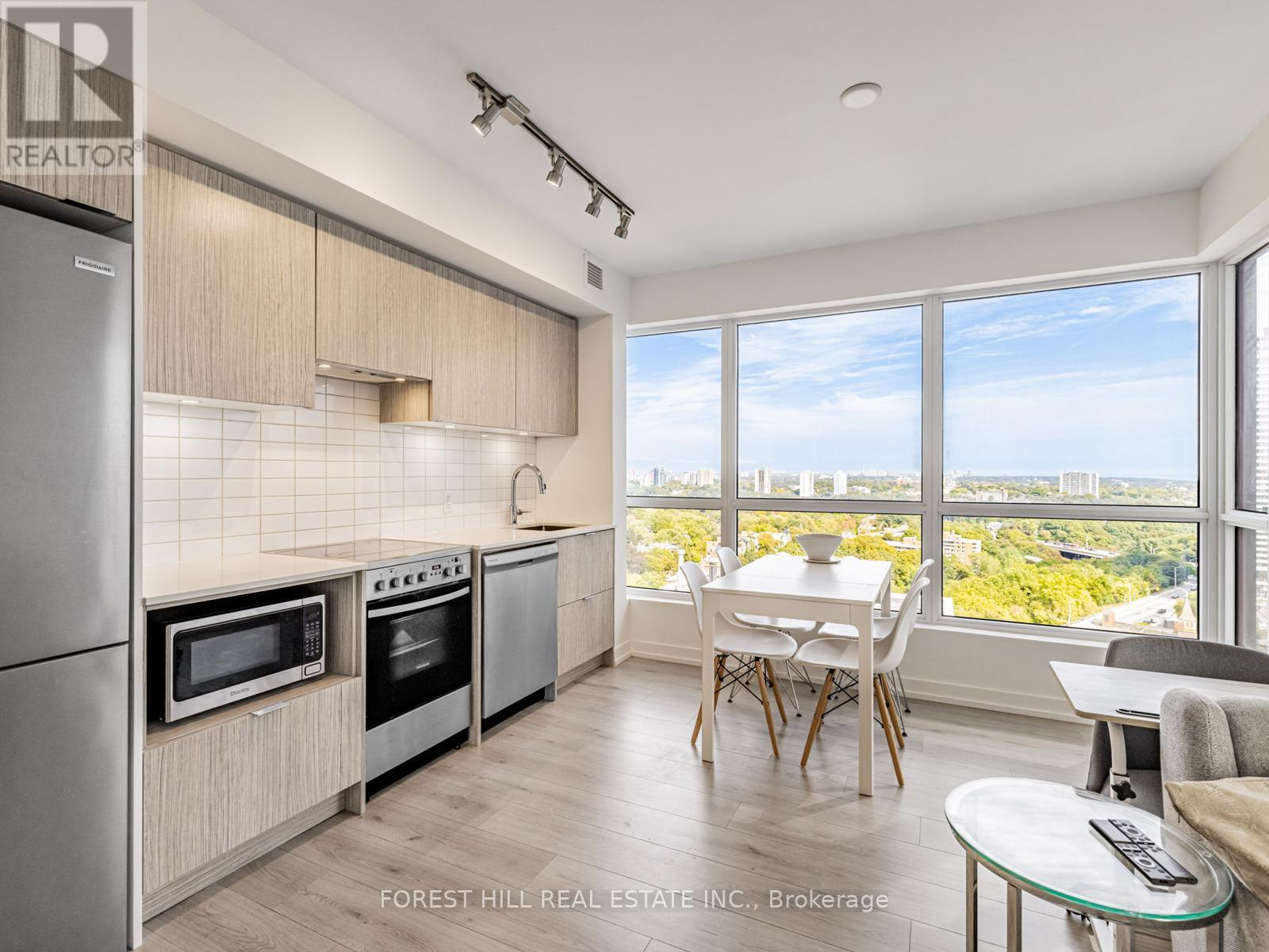 1711 - 395 Bloor Street E, Toronto, Ontario  M4W 0B4 - Photo 6 - C12541038