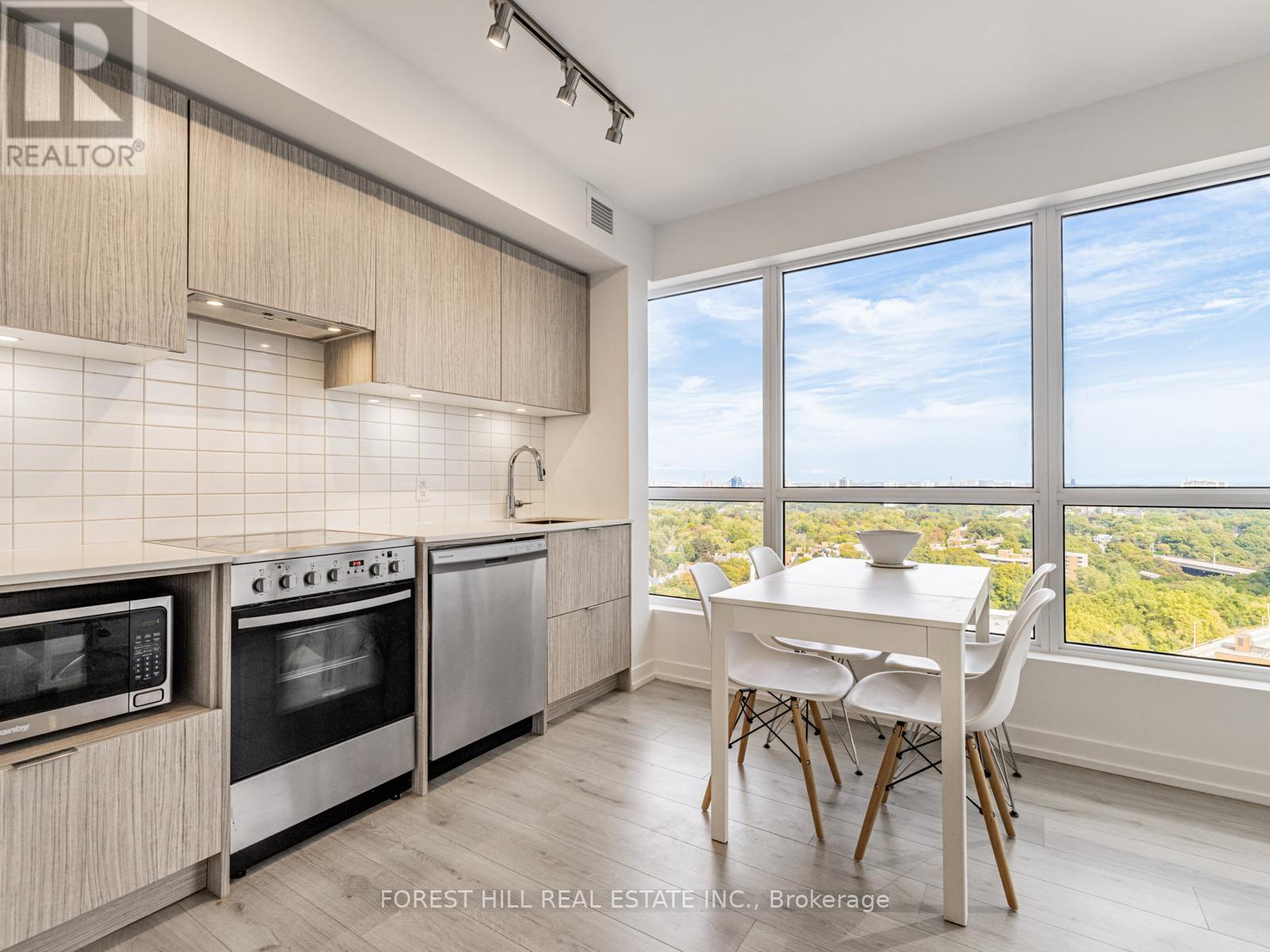 1711 - 395 Bloor Street E, Toronto, Ontario  M4W 0B4 - Photo 7 - C12541038