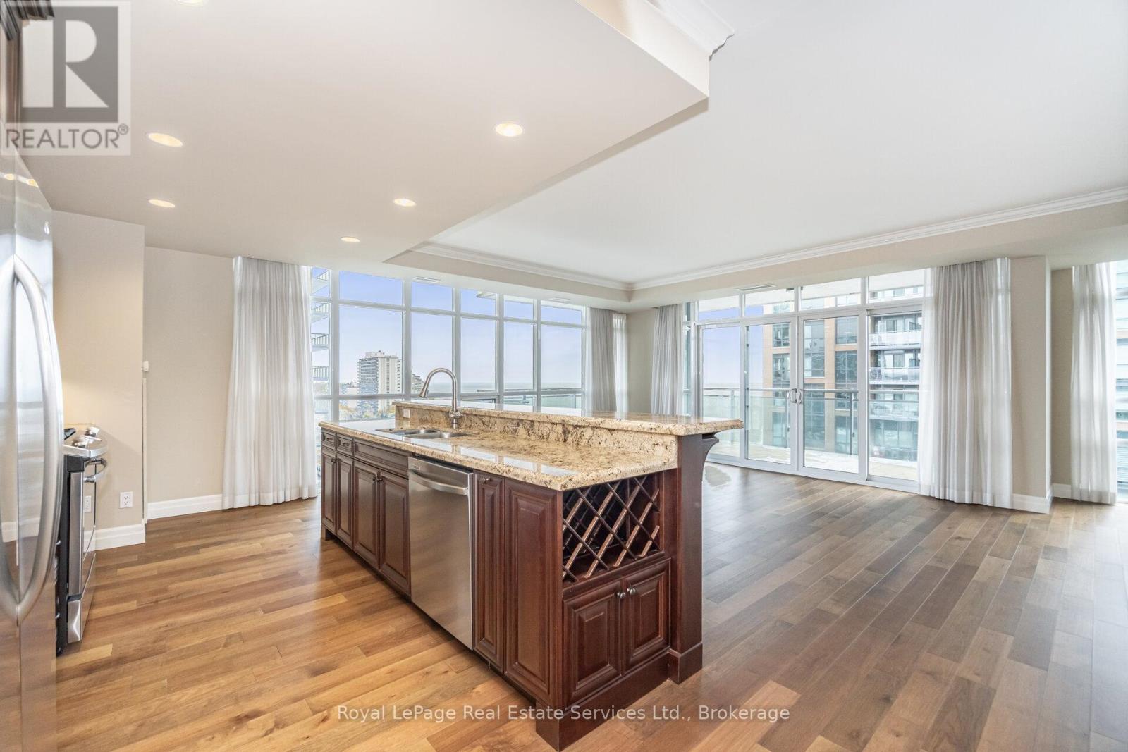 902 - 360 Pearl Street, Burlington, Ontario  L7R 1E1 - Photo 14 - W12541150