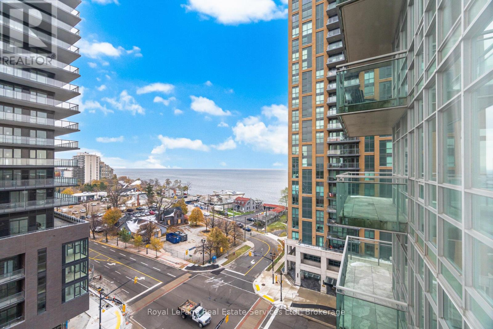 902 - 360 Pearl Street, Burlington, Ontario  L7R 1E1 - Photo 24 - W12541150