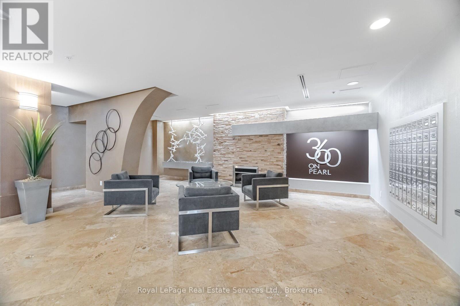 902 - 360 Pearl Street, Burlington, Ontario  L7R 1E1 - Photo 5 - W12541150