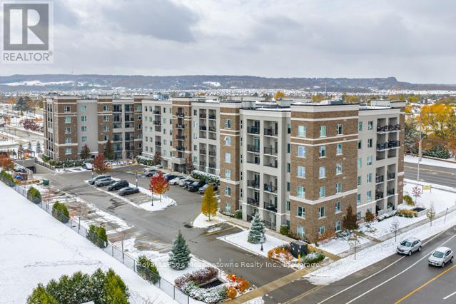 422 - 610 FARMSTEAD DRIVE, Milton, Ontario