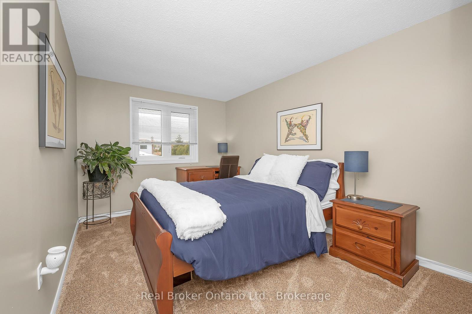 2209 Leominster Drive, Burlington, Ontario  L7P 3W8 - Photo 25 - W12541350