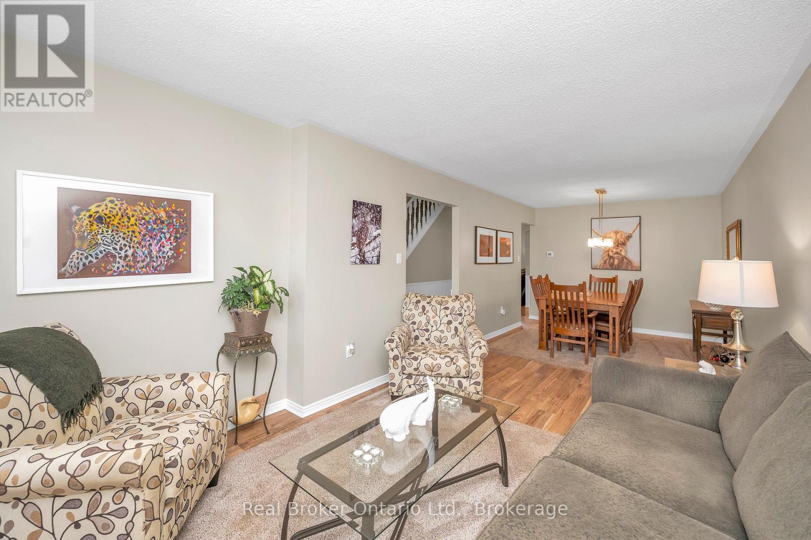 2209 Leominster Drive, Burlington, Ontario  L7P 3W8 - Photo 9 - W12541350