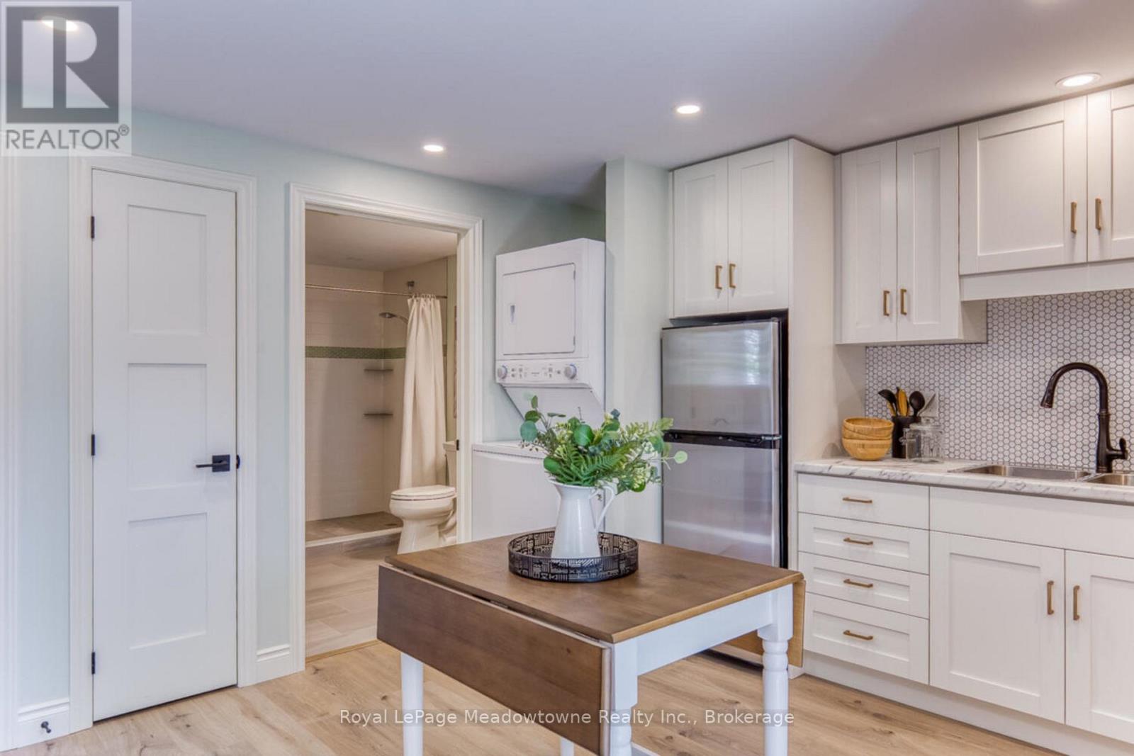 30 Cluthe Crescent, Kitchener, Ontario  N2P 1M8 - Photo 27 - X12541214