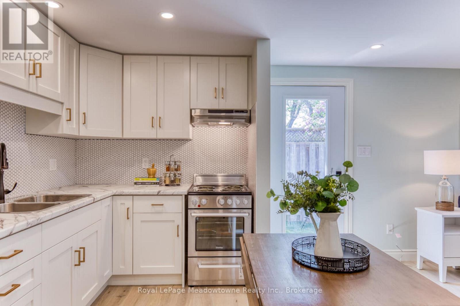 30 Cluthe Crescent, Kitchener, Ontario  N2P 1M8 - Photo 29 - X12541214