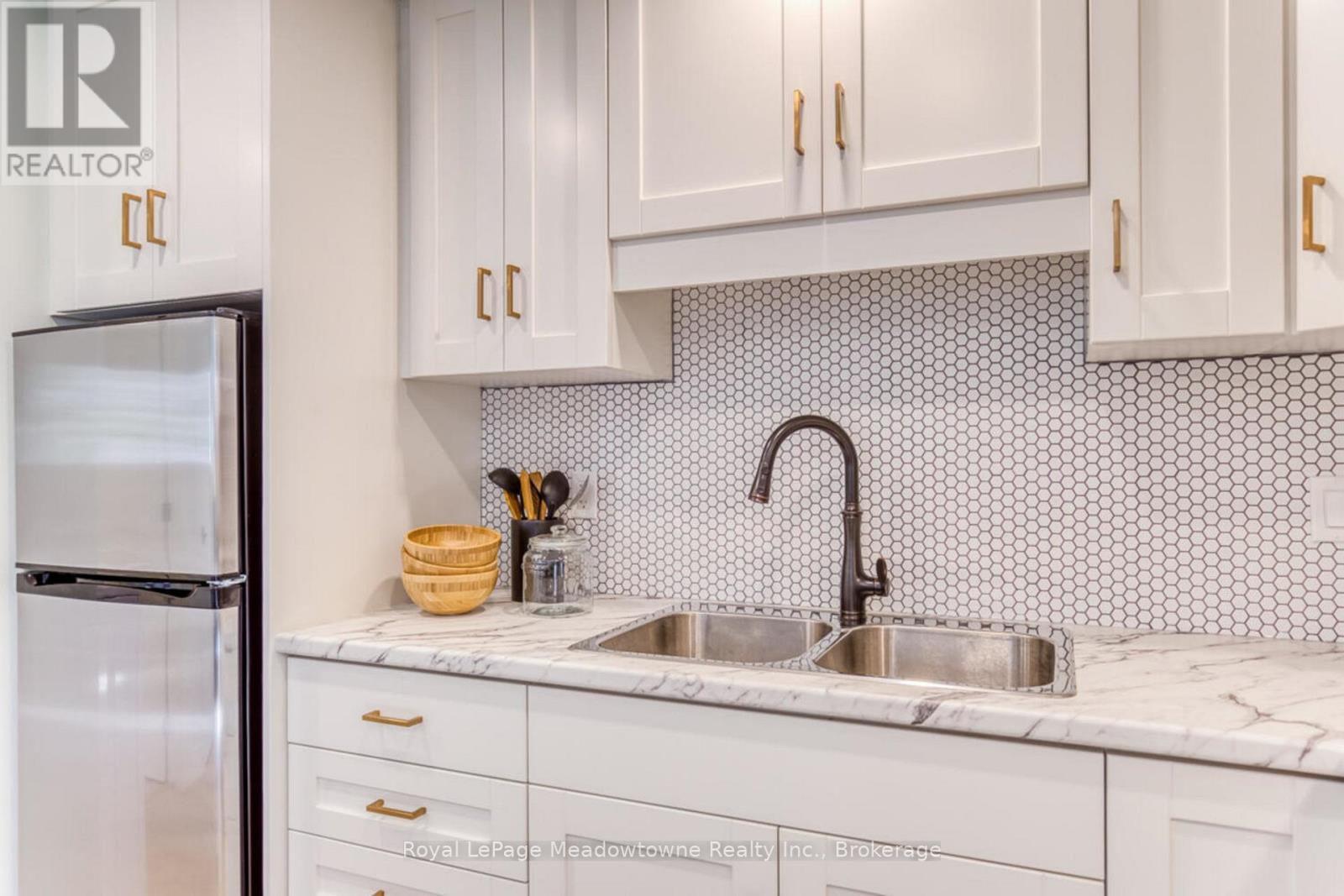 30 Cluthe Crescent, Kitchener, Ontario  N2P 1M8 - Photo 31 - X12541214