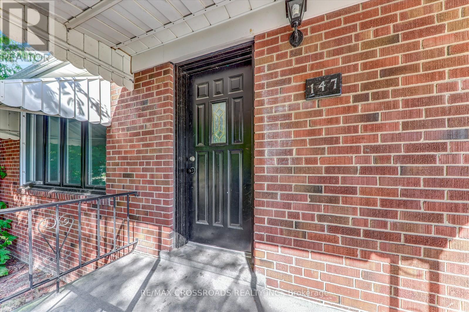 147 Lilian Drive, Toronto, Ontario  M1R 3W6 - Photo 4 - E12409421