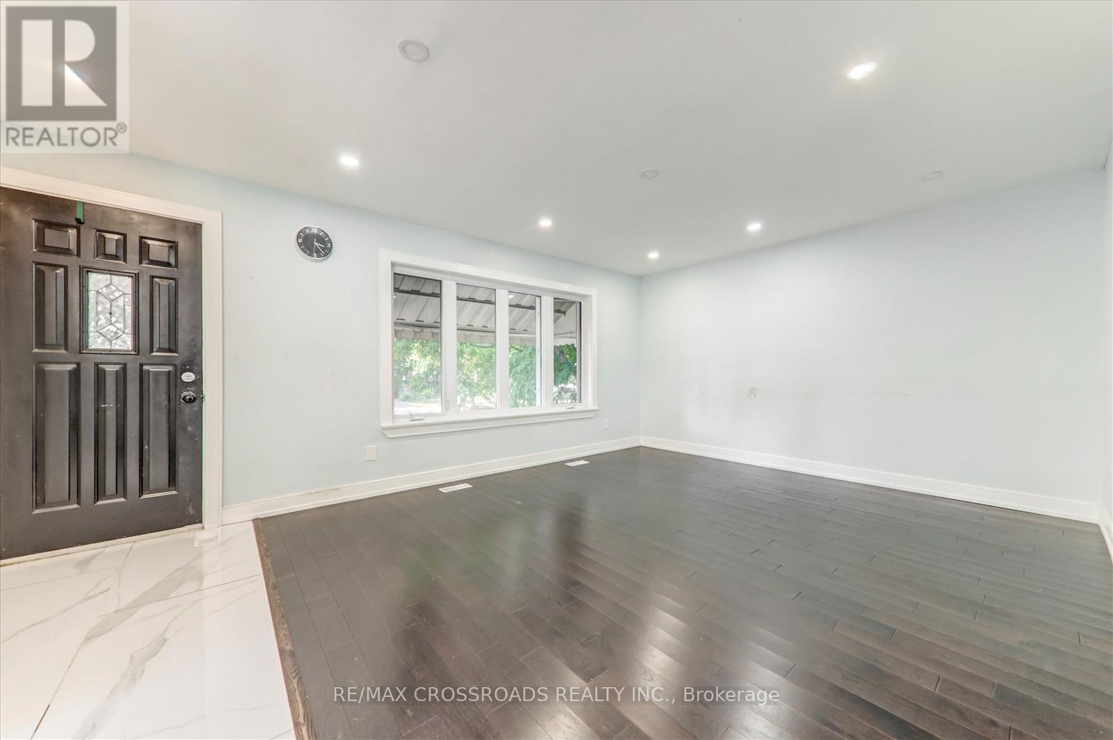 147 Lilian Drive, Toronto, Ontario  M1R 3W6 - Photo 5 - E12409421