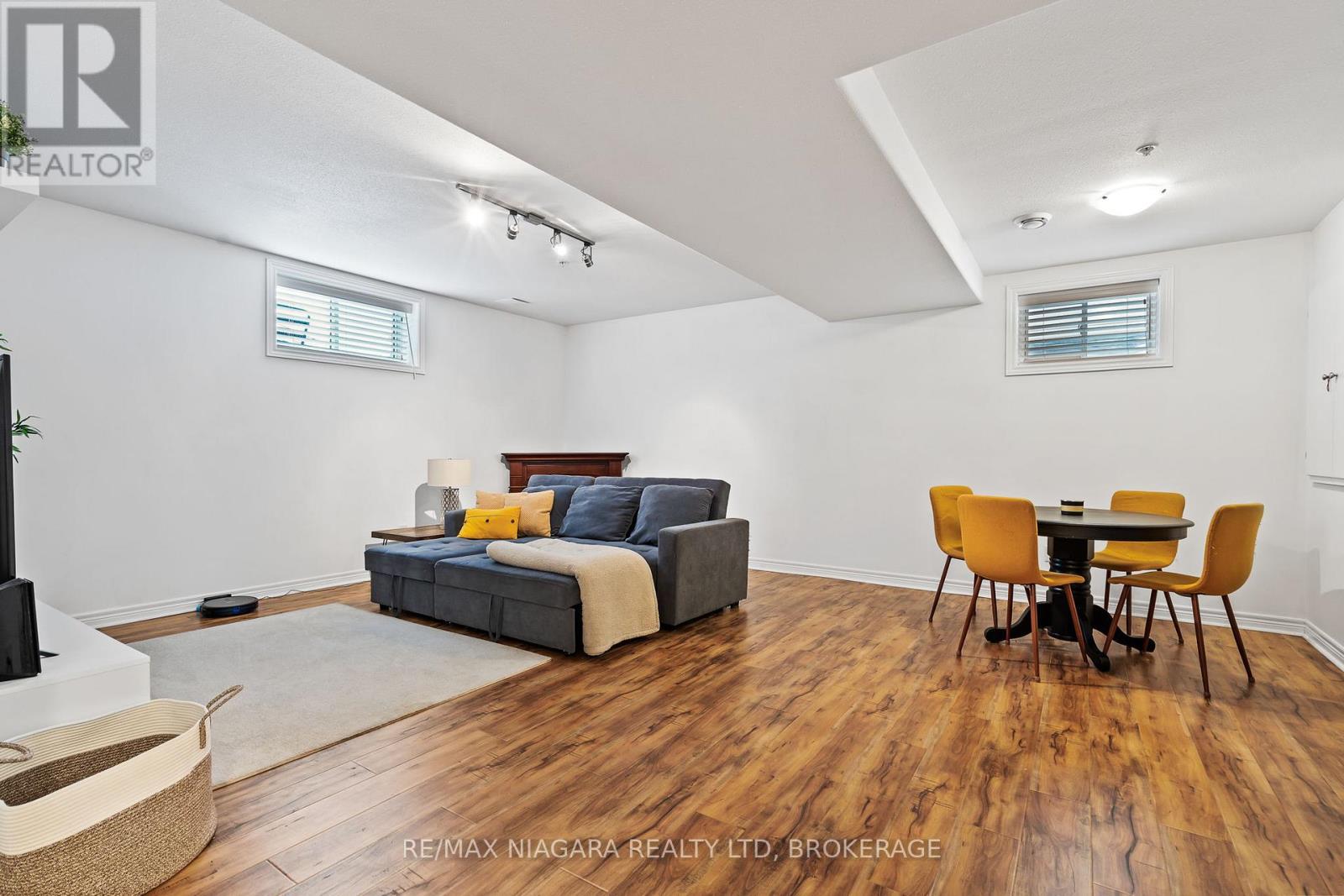 13 Corbin Street, St. Catharines, Ontario L2P 0C2 - Photo 27 - X12541164