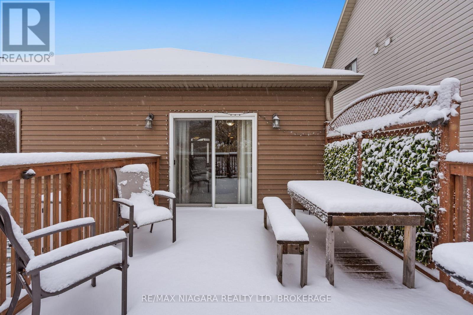 13 Corbin Street, St. Catharines, Ontario L2P 0C2 - Photo 37 - X12541164