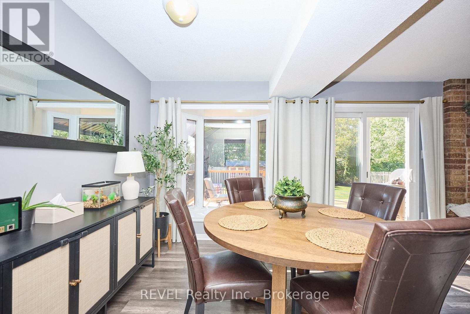 35 Romy Crescent, Thorold, Ontario L2V 4L1 - Photo 17 - X12541278