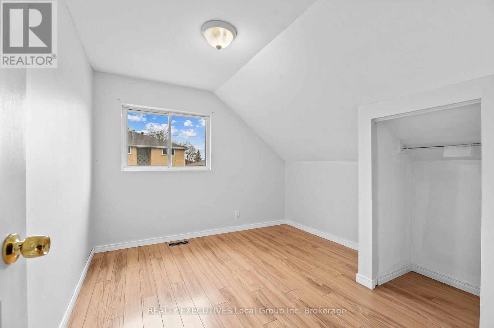 144 Duke Street E, North Bay, Ontario  P1B 1R3 - Photo 13 - X12541210