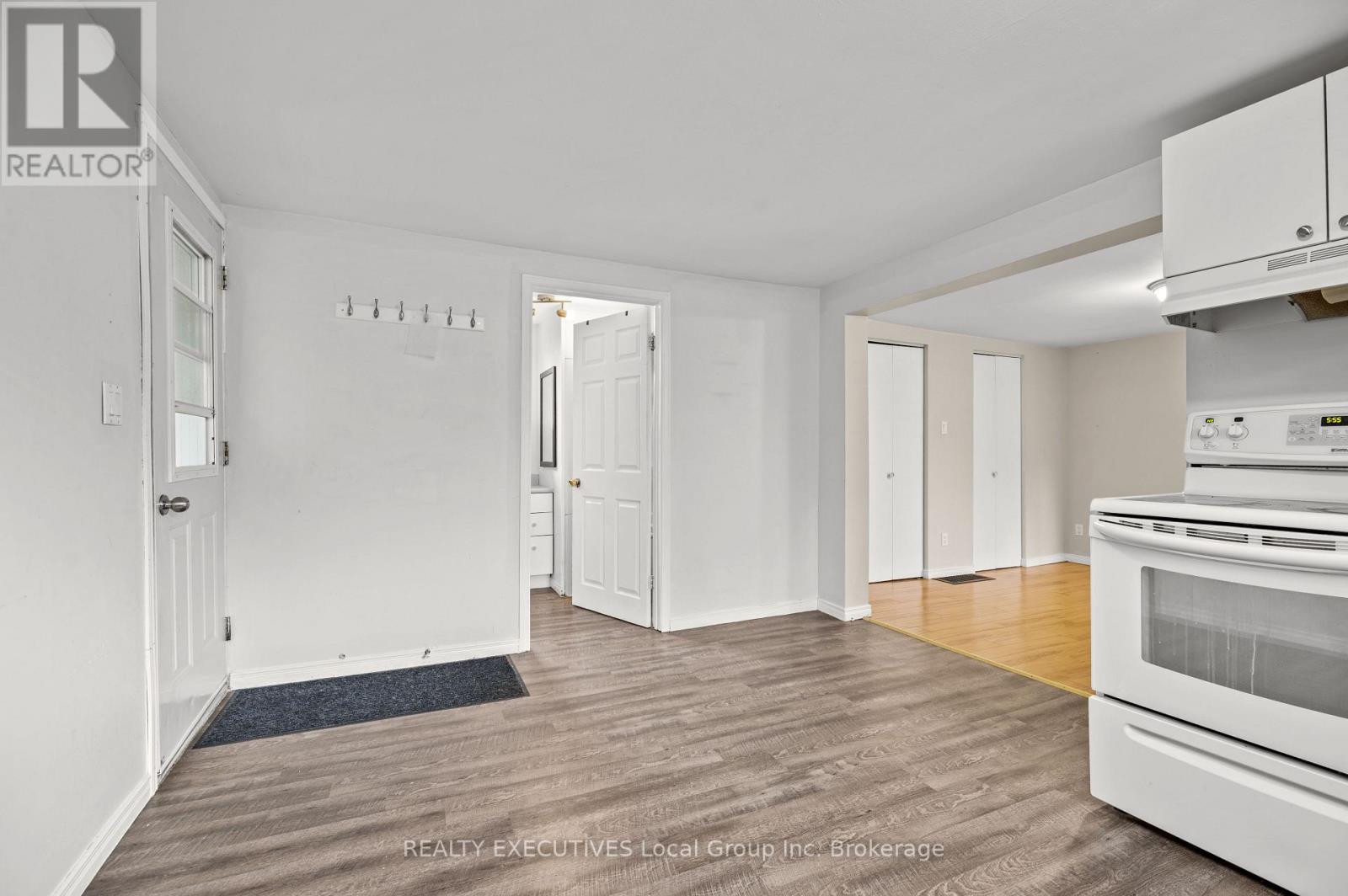 144 Duke Street E, North Bay, Ontario  P1B 1R3 - Photo 8 - X12541210