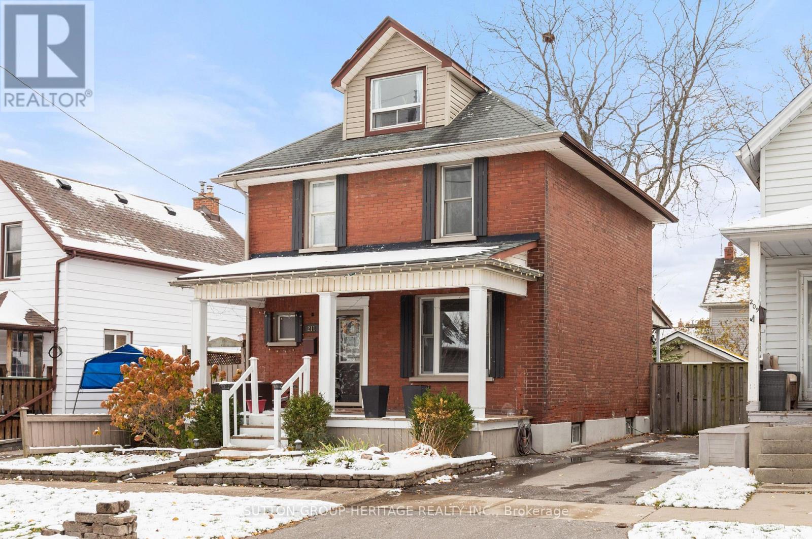 211 GLIDDON AVENUE, Oshawa, Ontario