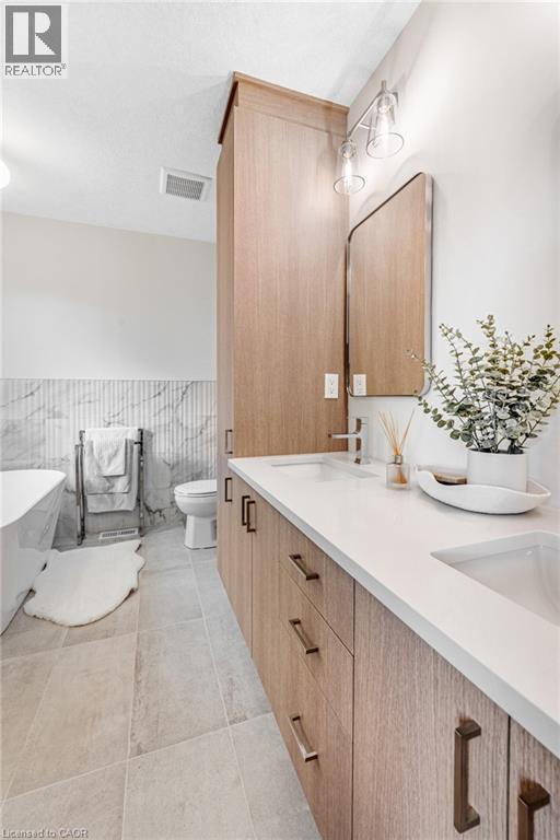 83 Dunnigan Drive, Kitchener, Ontario  N2B 3W5 - Photo 35 - 40786997