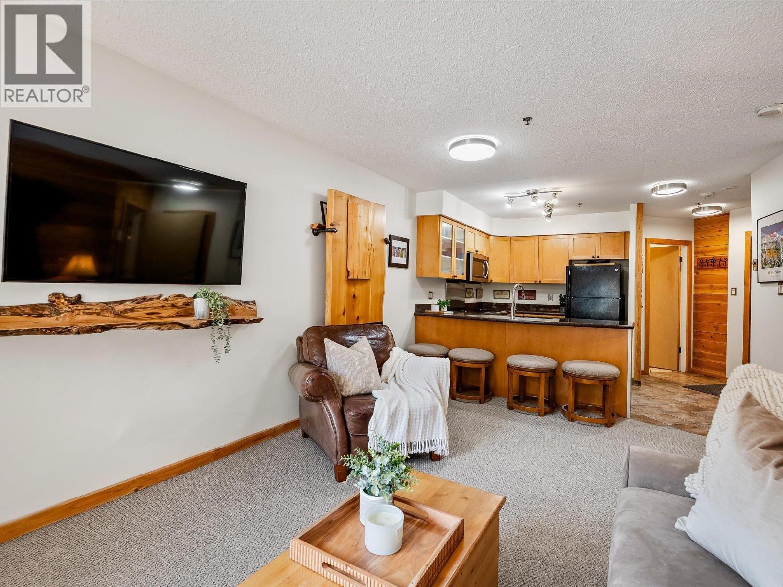 229 4905 Spearhead Drive, Whistler, British Columbia  V0N 1B4 - Photo 11 - R3016529