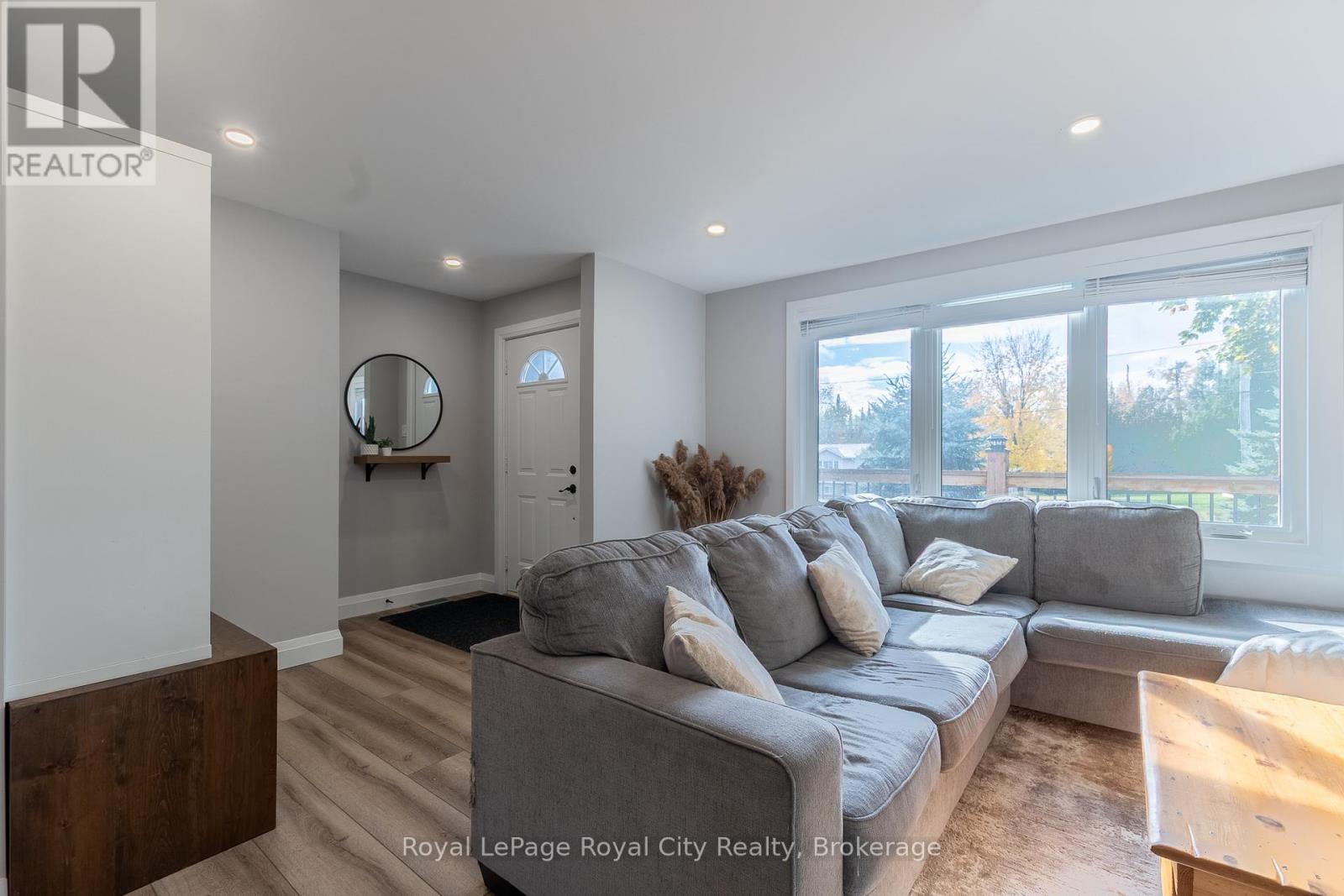 3697 George Johnston Road, Springwater, Ontario  L4M 4S4 - Photo 5 - S12541344