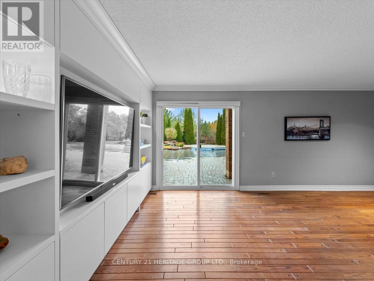 28 Bridgend Court S, Vaughan, Ontario  L4L 3L3 - Photo 13 - N12541020