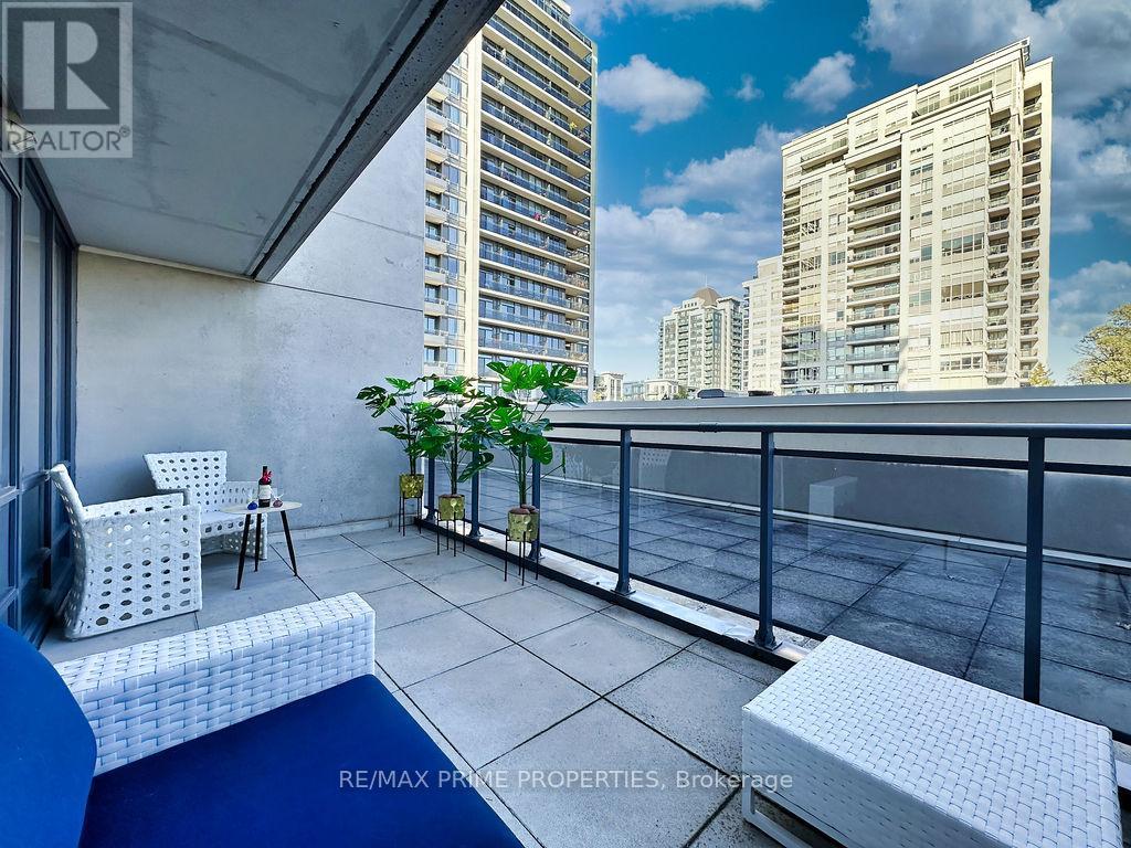 205 - 85 North Park Road, Vaughan, Ontario  L4J 0H9 - Photo 5 - N12541094