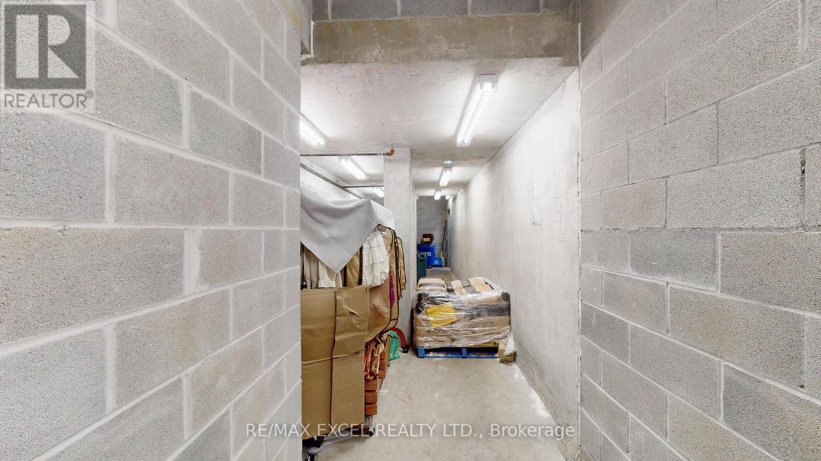 B3 - 9610 Yonge Street, Richmond Hill, Ontario  L4C 1V6 - Photo 23 - N12541098