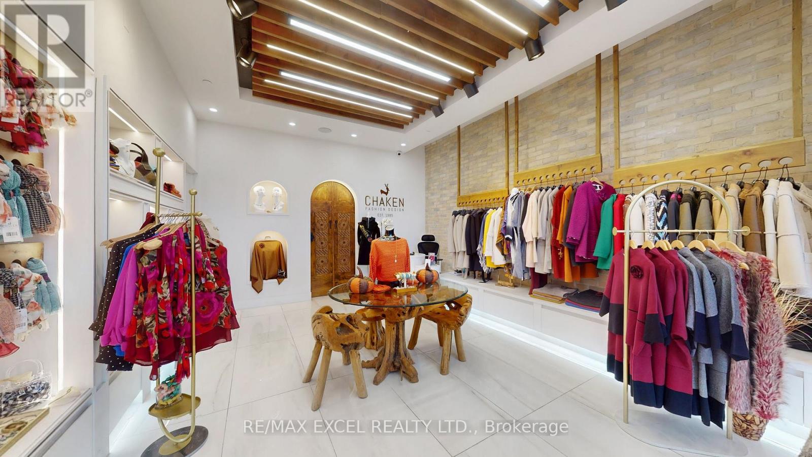 B3 - 9610 Yonge Street, Richmond Hill, Ontario  L4C 1V6 - Photo 6 - N12541098