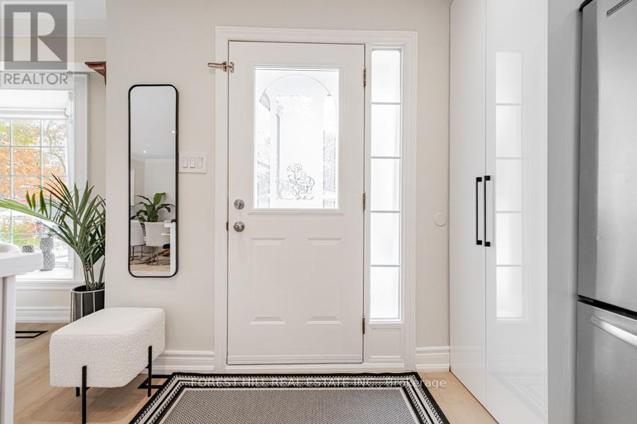 893 Srigley Street N, Newmarket, Ontario  L3Y 1Y2 - Photo 7 - N12541108