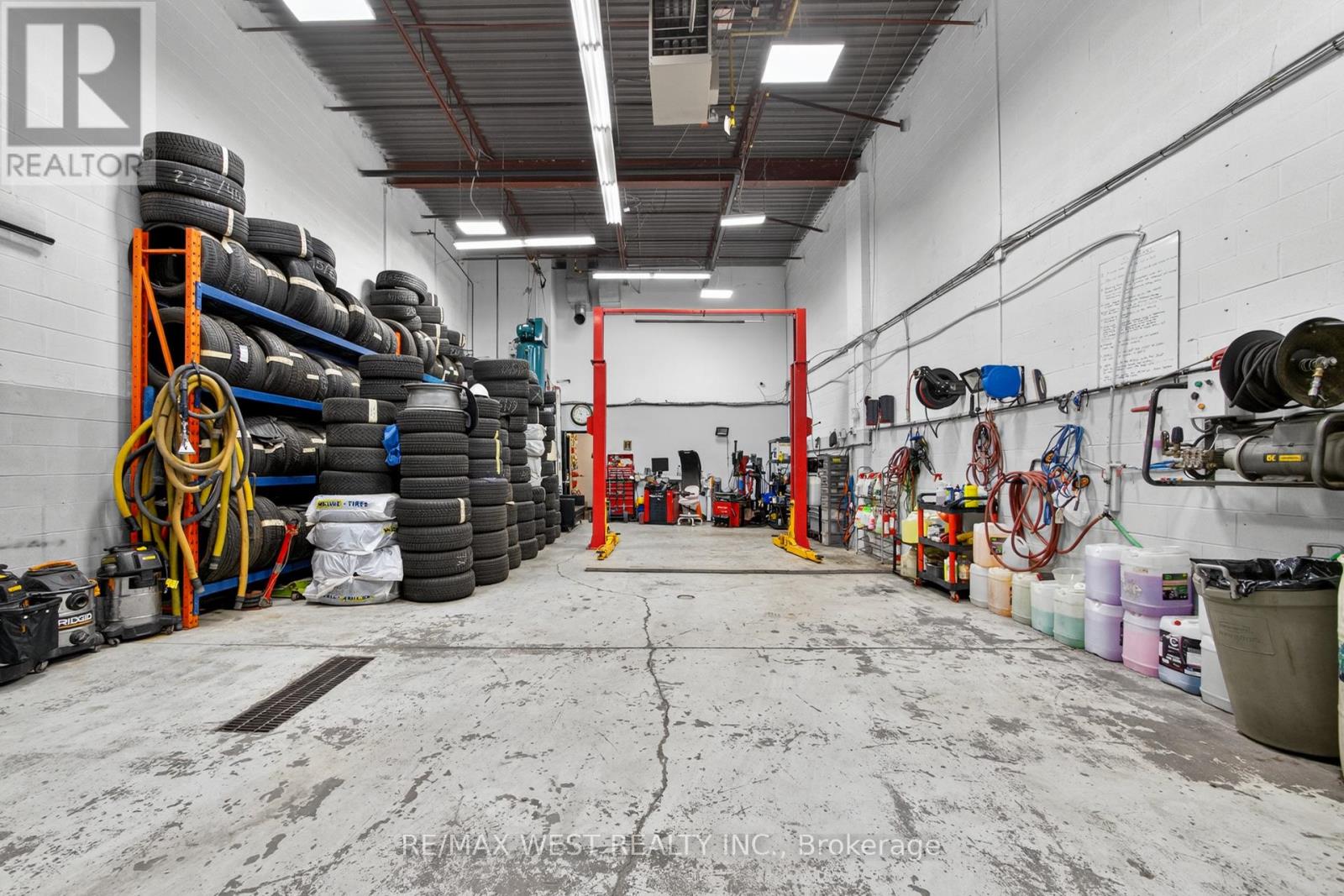 26 - 131 Citation Drive, Vaughan, Ontario  L4K 2R3 - Photo 11 - N12541128