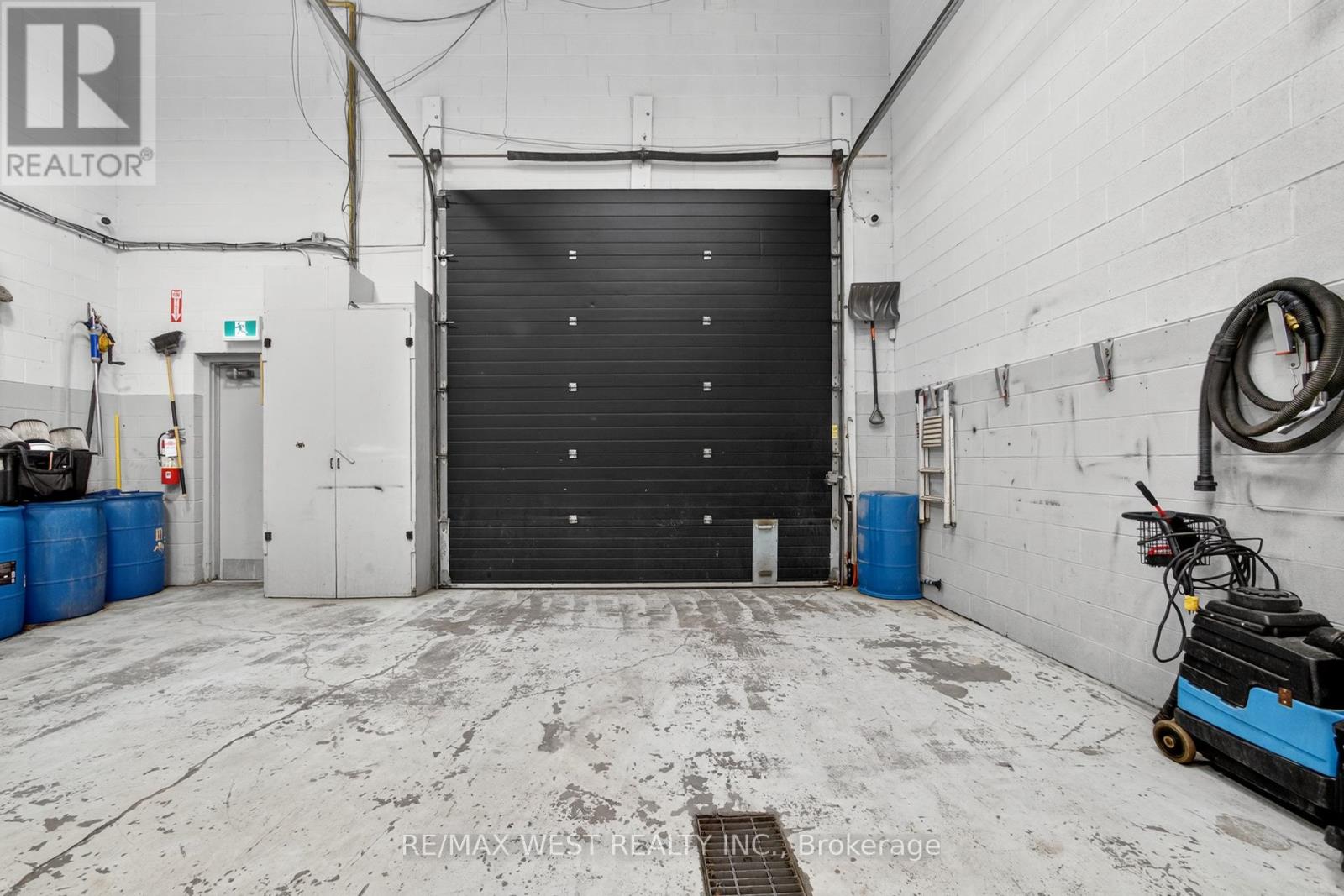 26 - 131 Citation Drive, Vaughan, Ontario  L4K 2R3 - Photo 14 - N12541128