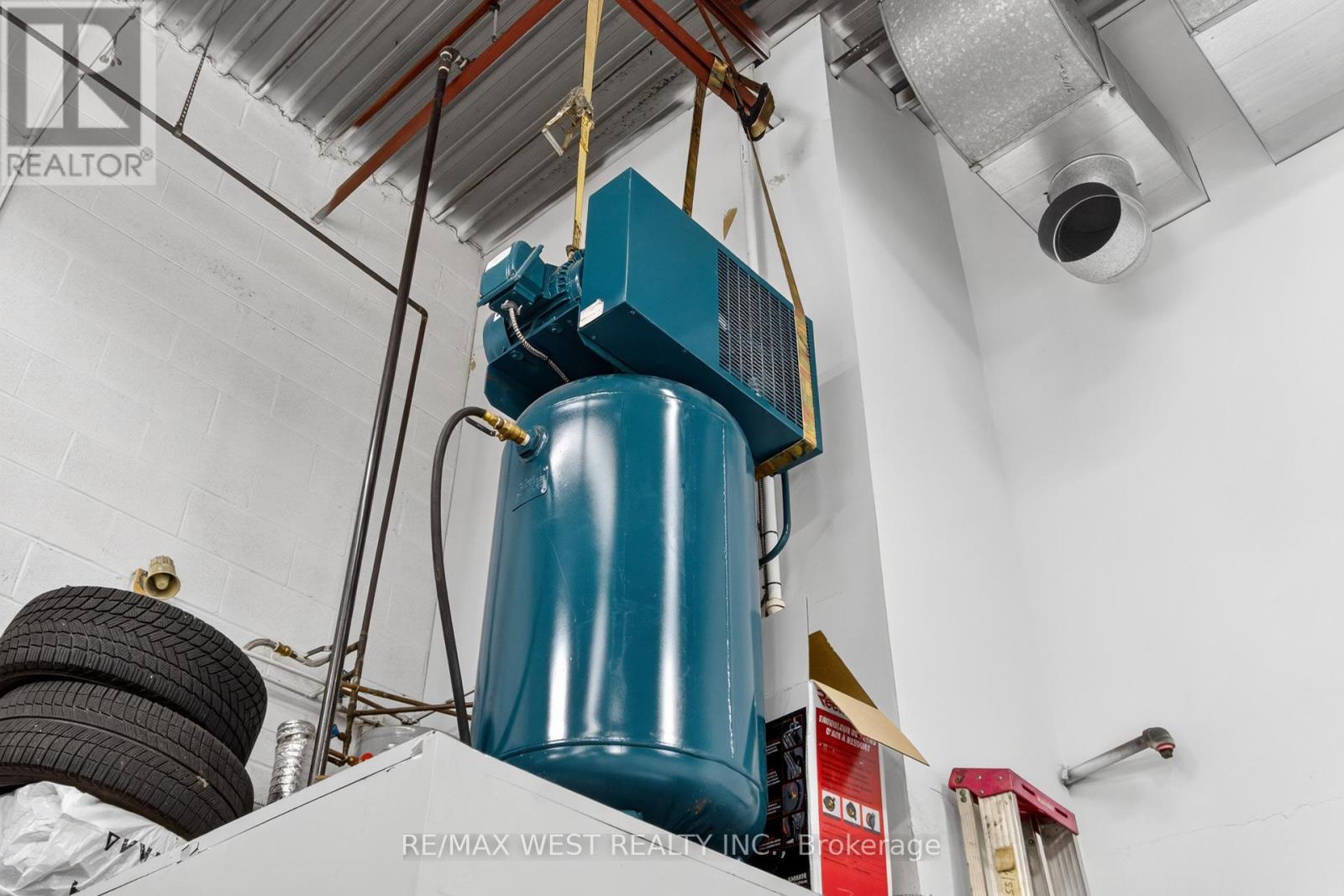 26 - 131 Citation Drive, Vaughan, Ontario  L4K 2R3 - Photo 19 - N12541128