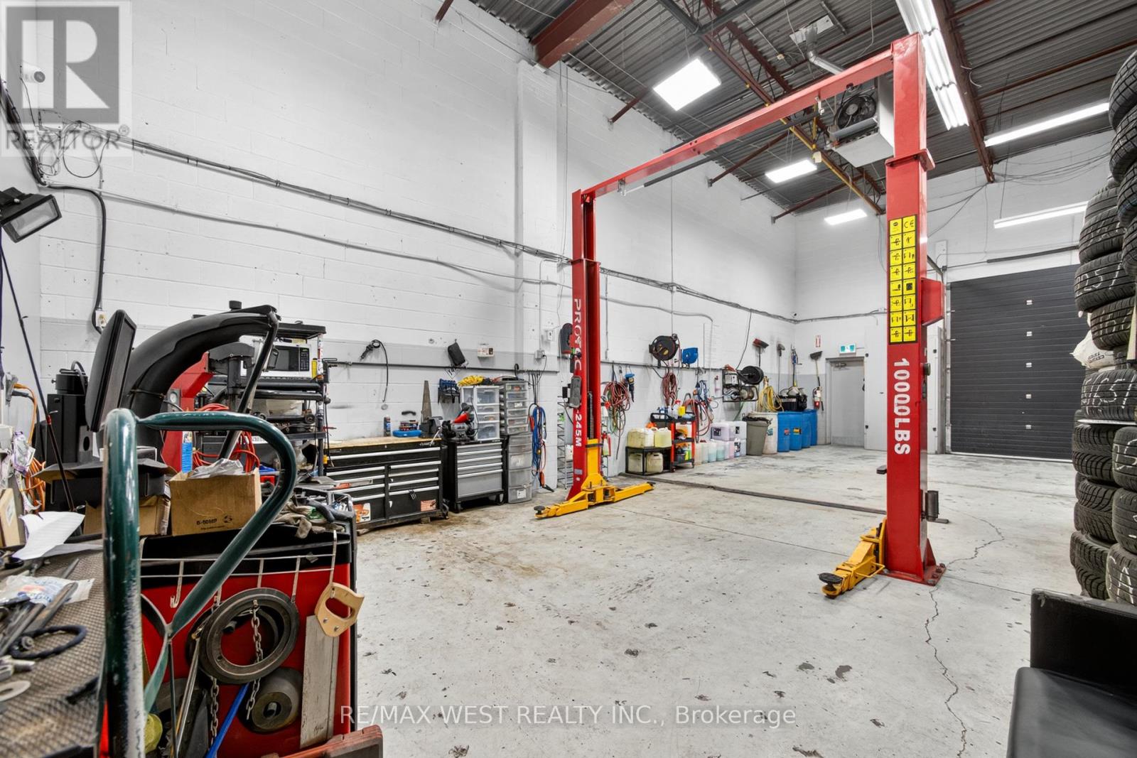 26 - 131 Citation Drive, Vaughan, Ontario  L4K 2R3 - Photo 7 - N12541128