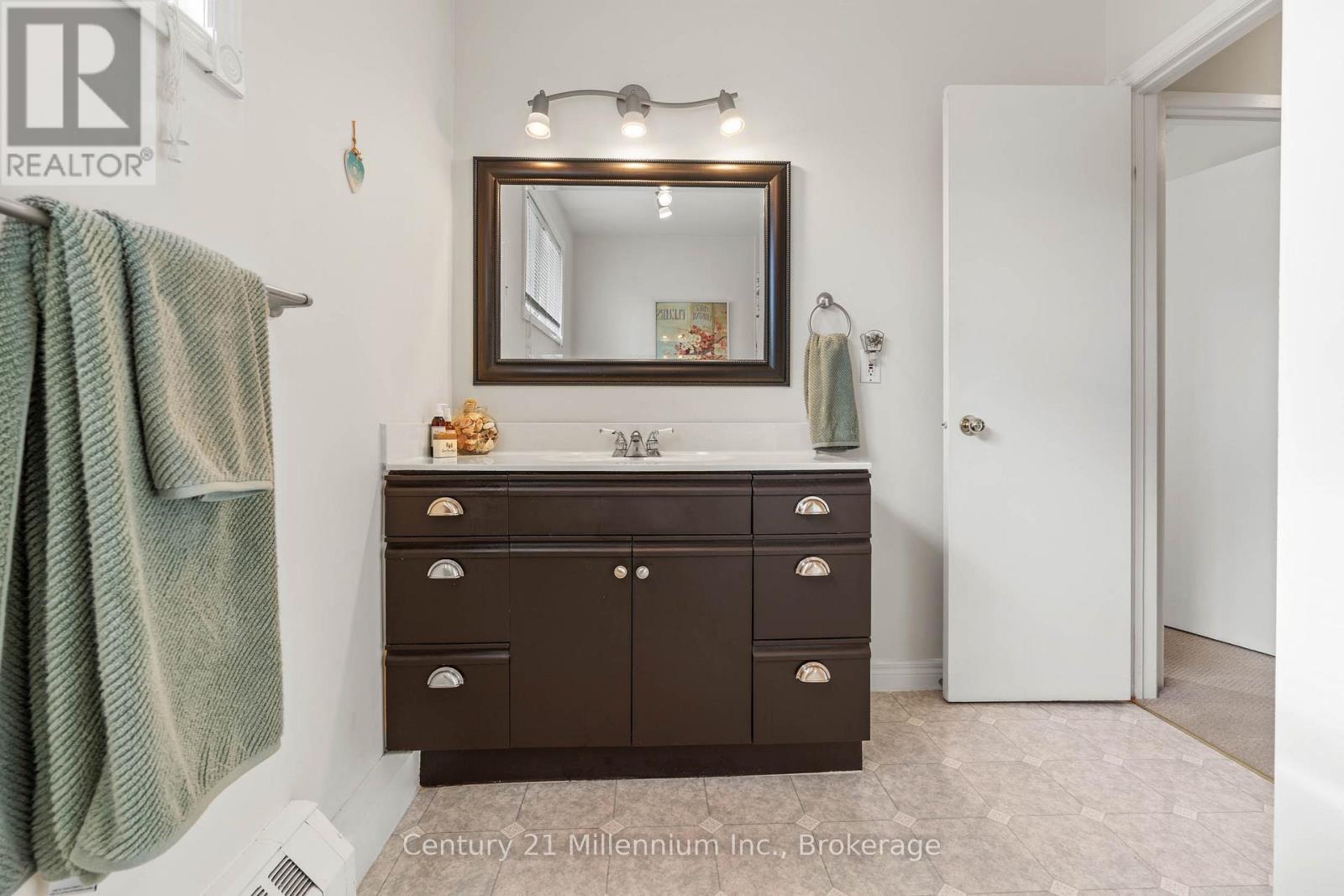 62 - 62 Laurie Crescent, Owen Sound, Ontario N4K 6C3 - Photo 19 - X12541276