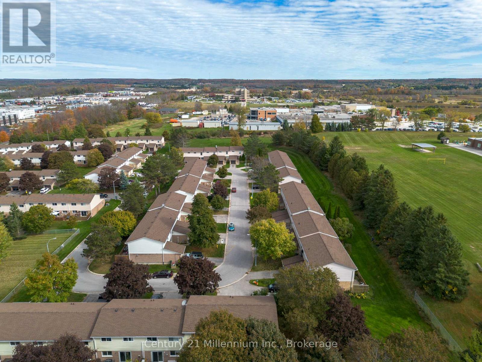 62 - 62 Laurie Crescent, Owen Sound, Ontario N4K 6C3 - Photo 2 - X12541276