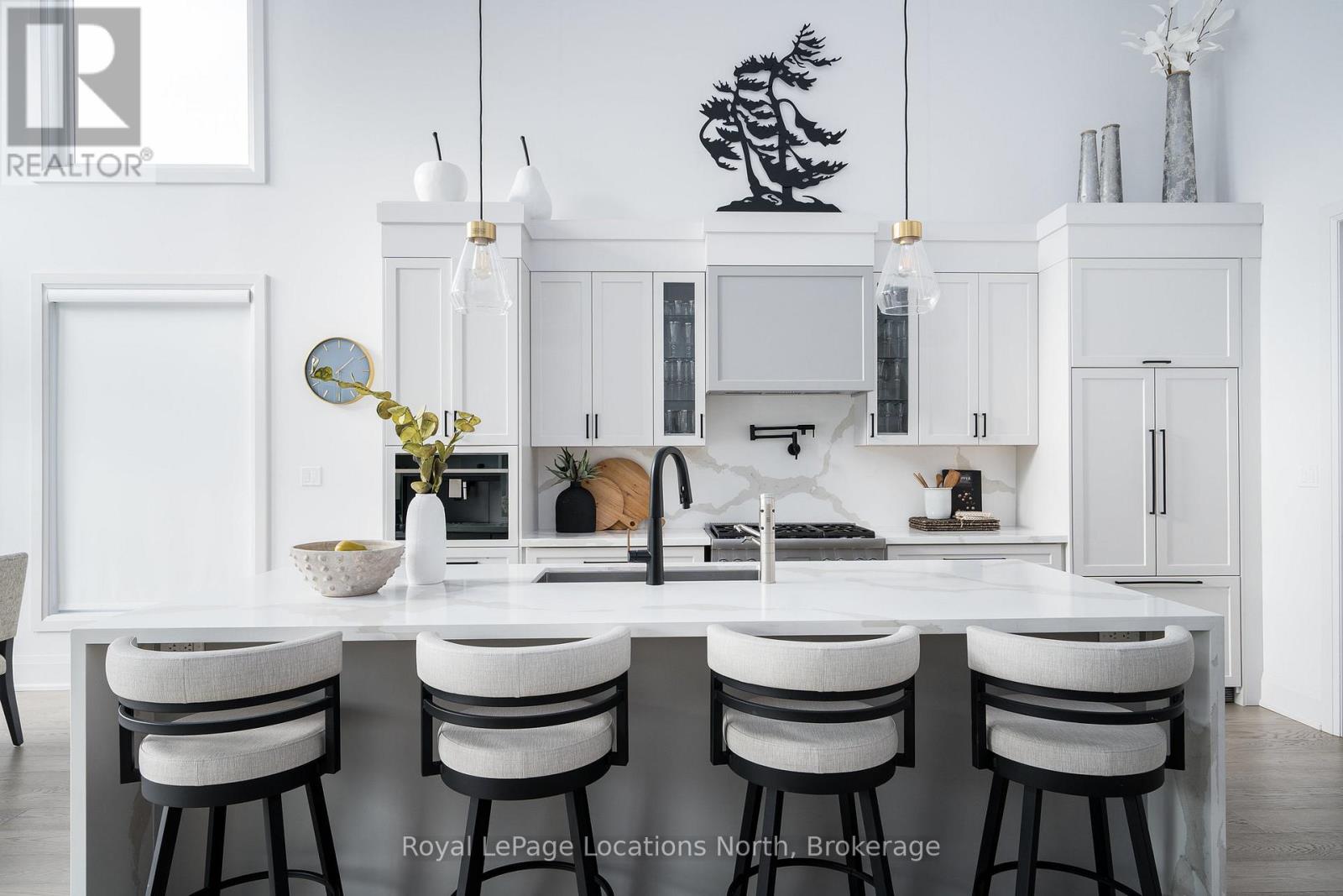 120 Tekiah Road, Blue Mountains, Ontario  N0H 1J0 - Photo 10 - X12541342