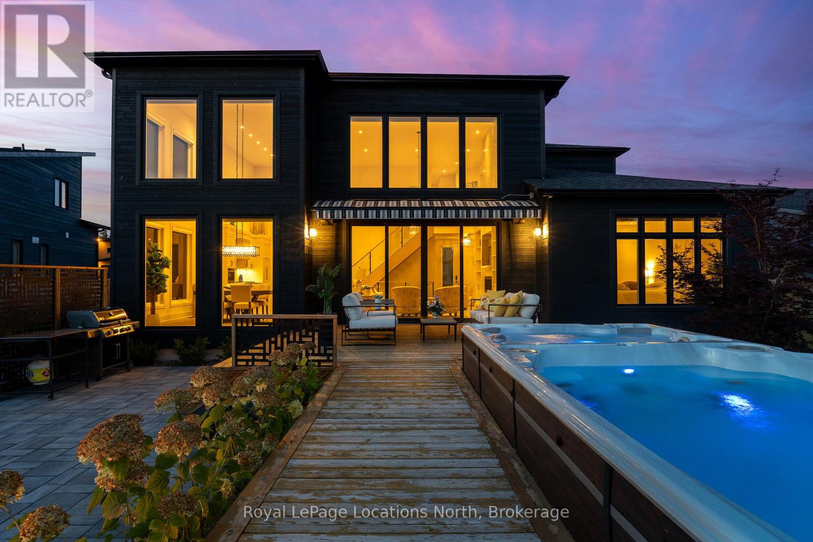 120 Tekiah Road, Blue Mountains, Ontario  N0H 1J0 - Photo 2 - X12541342