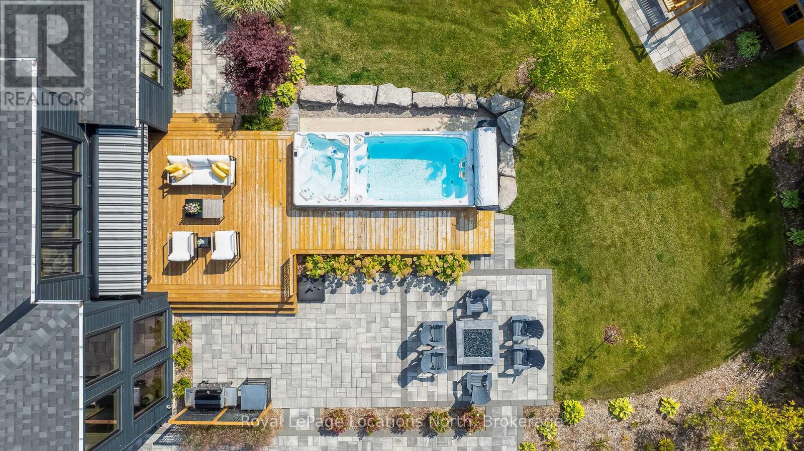 120 Tekiah Road, Blue Mountains, Ontario  N0H 1J0 - Photo 39 - X12541342