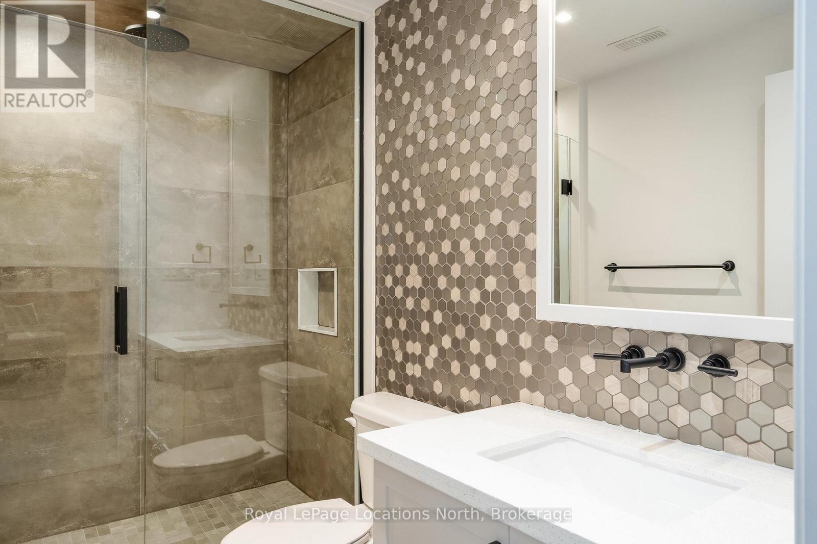 120 Tekiah Road, Blue Mountains, Ontario  N0H 1J0 - Photo 43 - X12541342