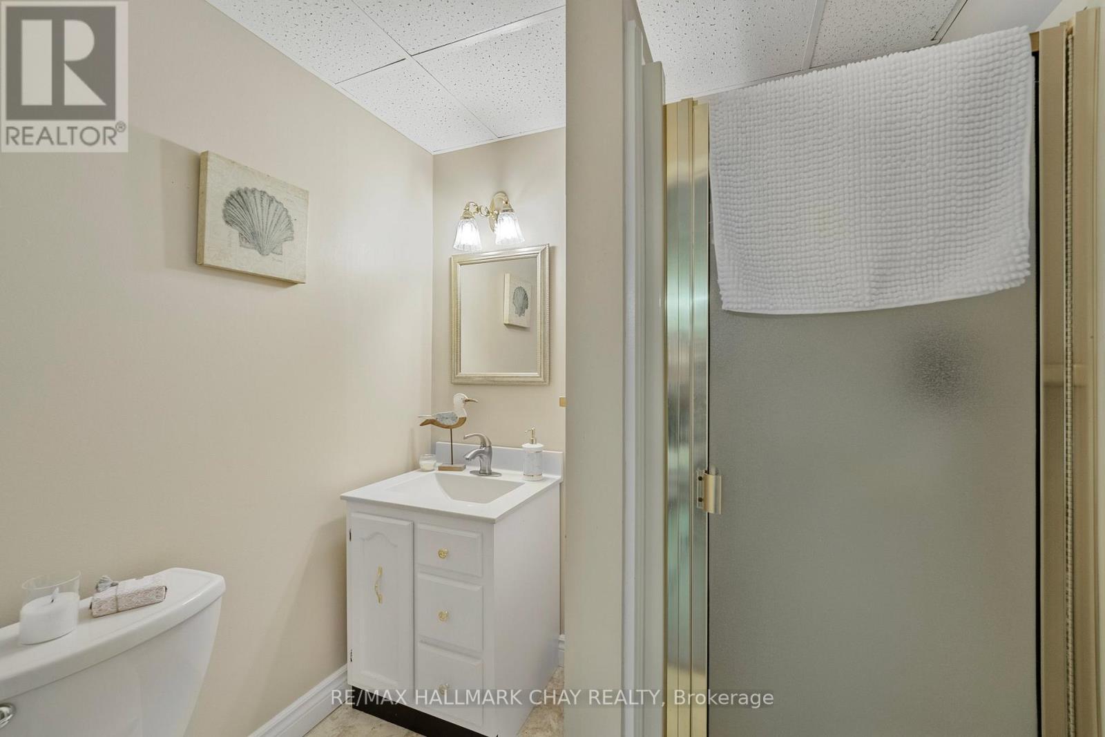 40 Idlewood Drive, Springwater, Ontario  L9X 0P5 - Photo 18 - S12541066