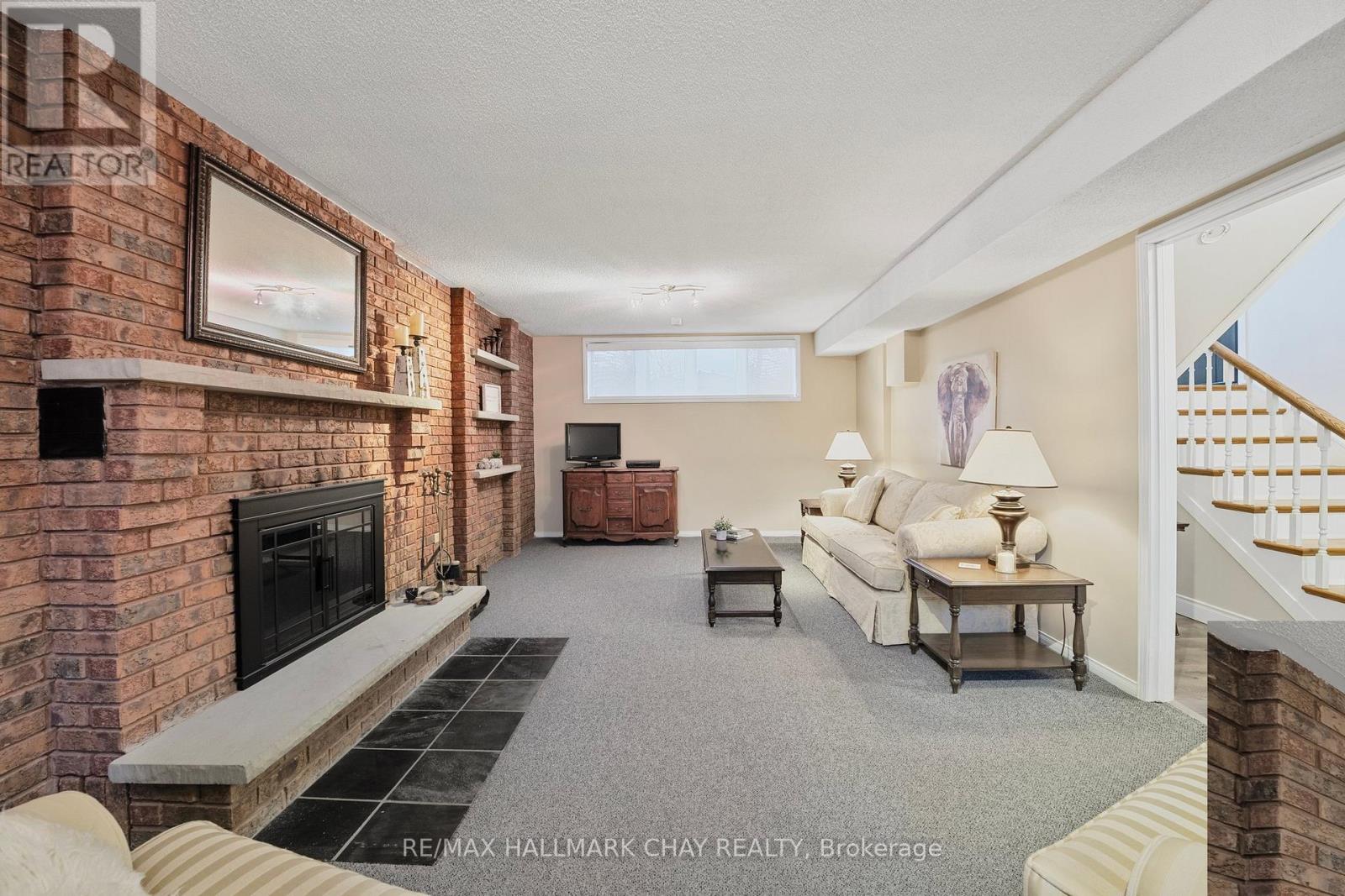 40 Idlewood Drive, Springwater, Ontario  L9X 0P5 - Photo 27 - S12541066