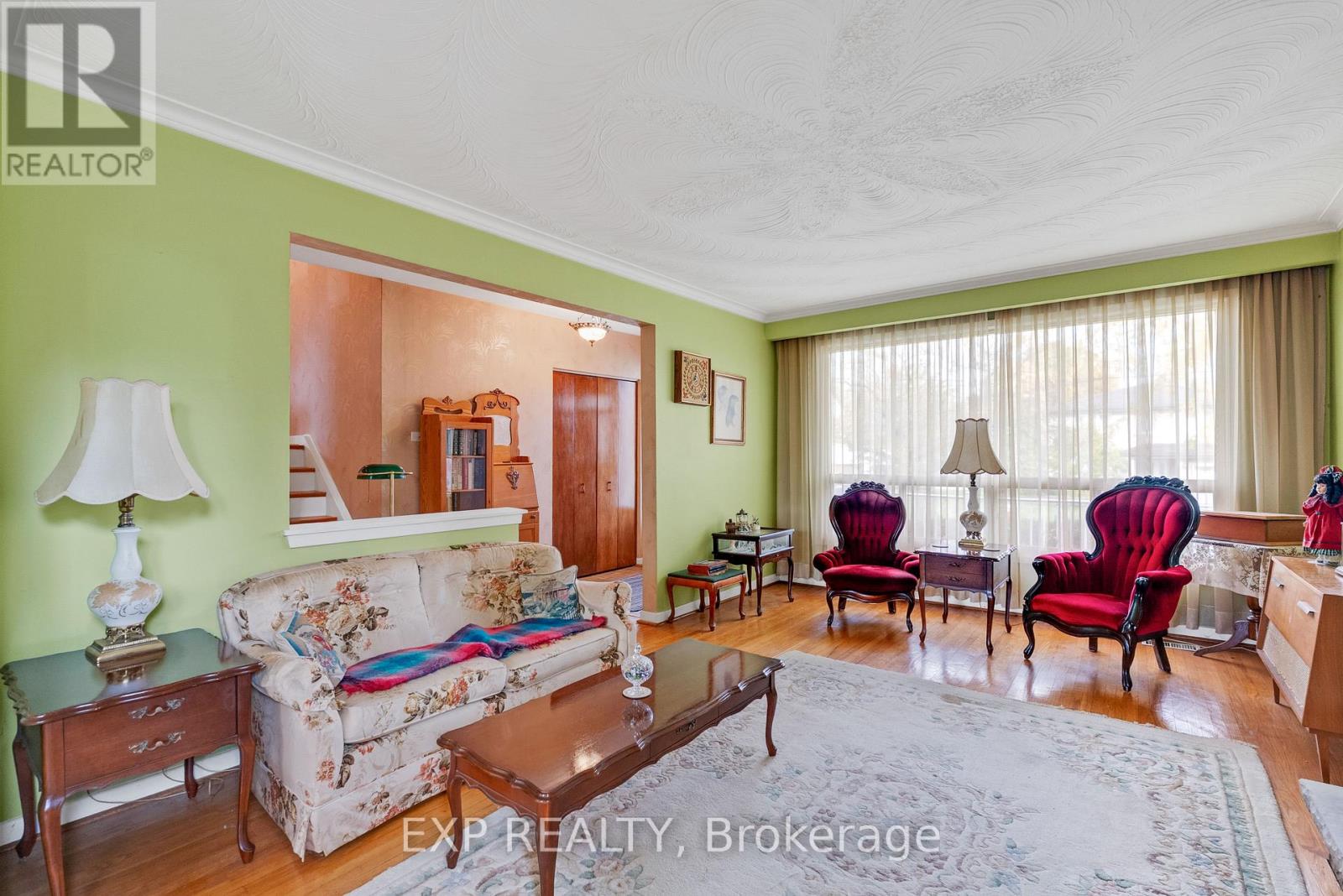 1394 Strathy Avenue, Mississauga, Ontario  L5E 2L3 - Photo 10 - W12541032