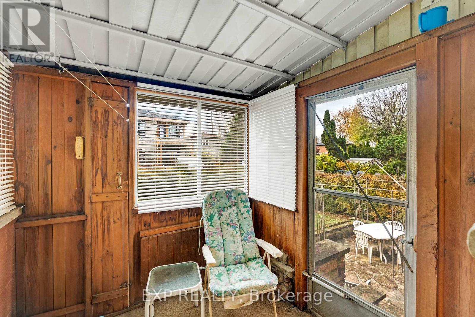 1394 Strathy Avenue, Mississauga, Ontario  L5E 2L3 - Photo 16 - W12541032