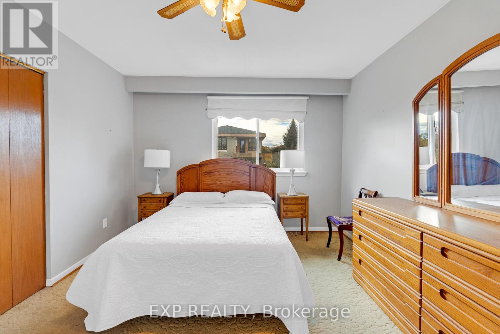 1394 Strathy Avenue, Mississauga, Ontario  L5E 2L3 - Photo 20 - W12541032