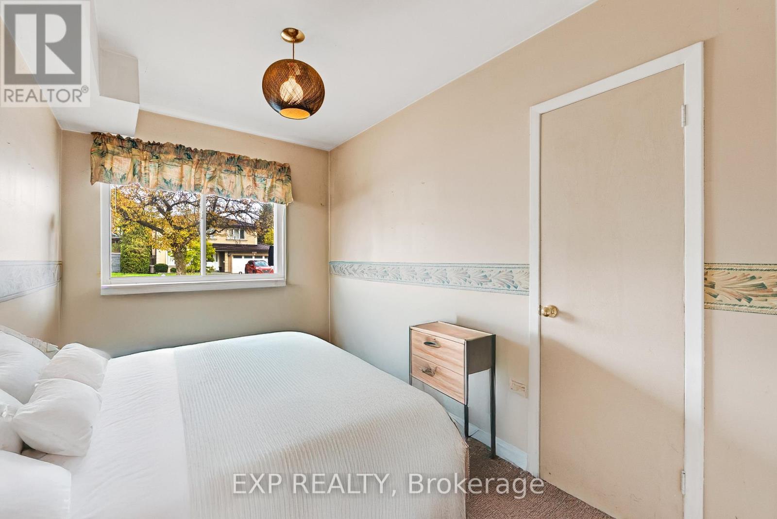 1394 Strathy Avenue, Mississauga, Ontario  L5E 2L3 - Photo 33 - W12541032