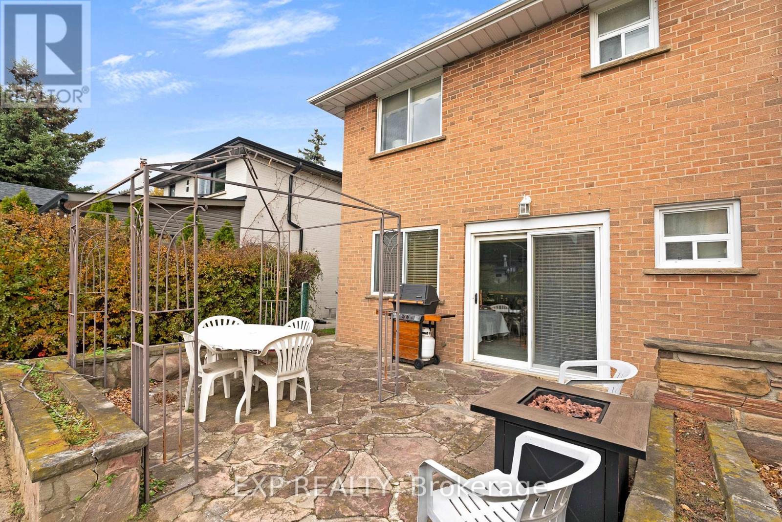 1394 Strathy Avenue, Mississauga, Ontario  L5E 2L3 - Photo 38 - W12541032