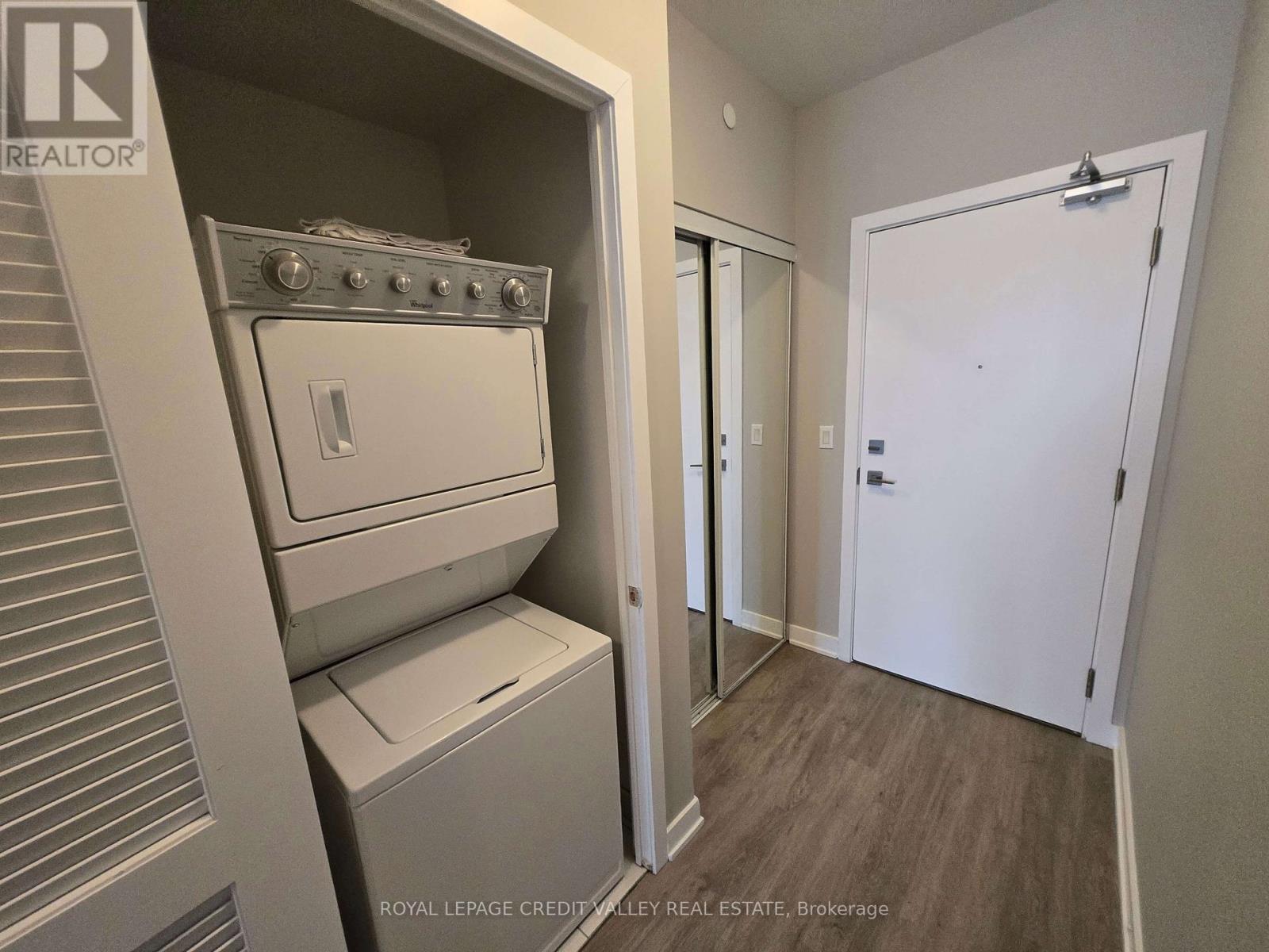 1211 - 4633 Glen Erin Drive, Mississauga, Ontario  L5M 0Y6 - Photo 5 - W12541044